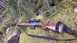 Бракониер с карабина e задържан в района на село Тъжа